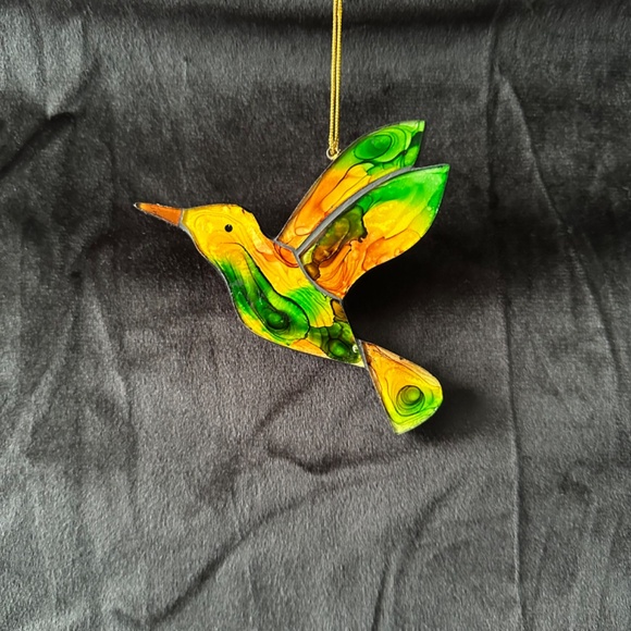 Humming Bird, mosaic ornament, yellow and green. - Picture 2 of 4